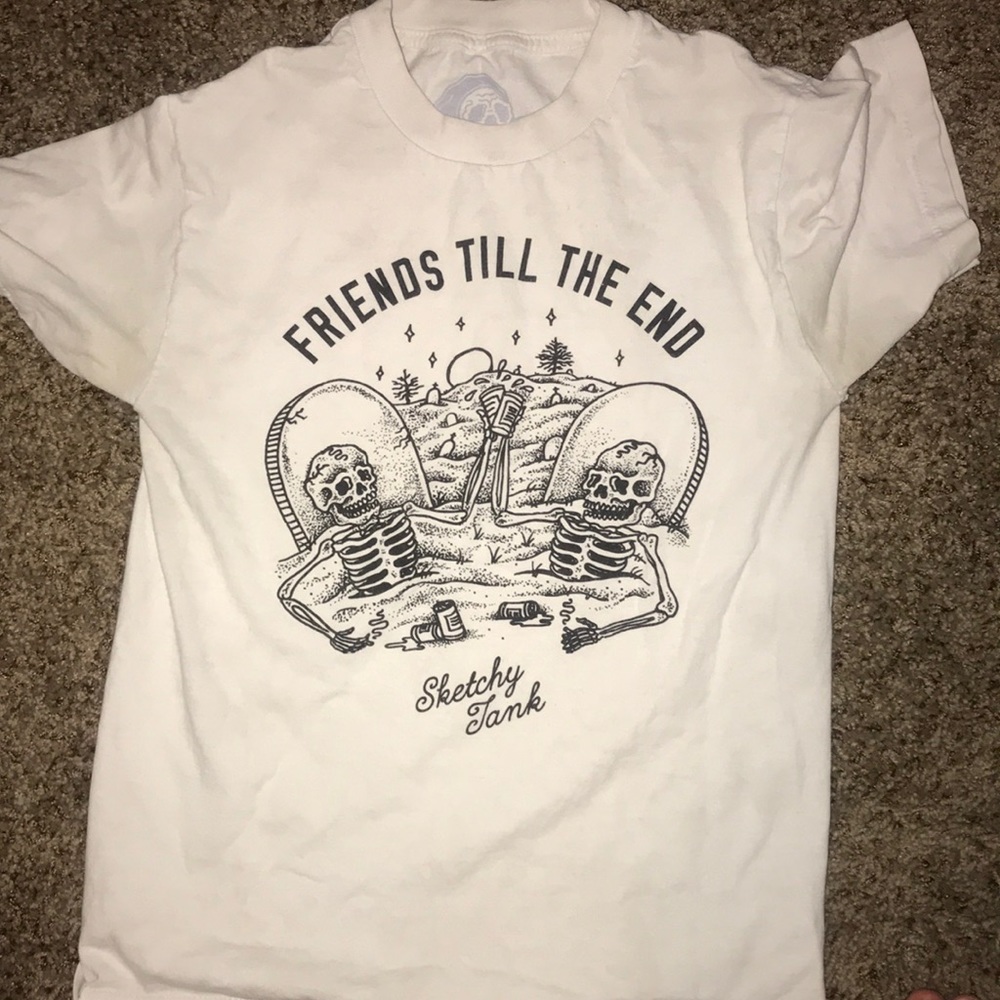 Sketchy tank graphic t